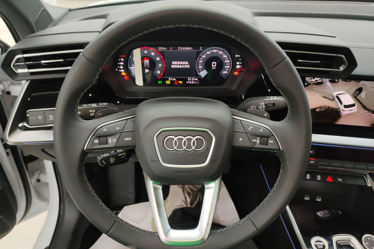 奥迪A3 2025款 Sportback 35TFSI 飞驰尊享型中控内饰13