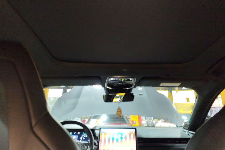 领克03 2023款 2.0TD DCT劲Pro中控内饰22