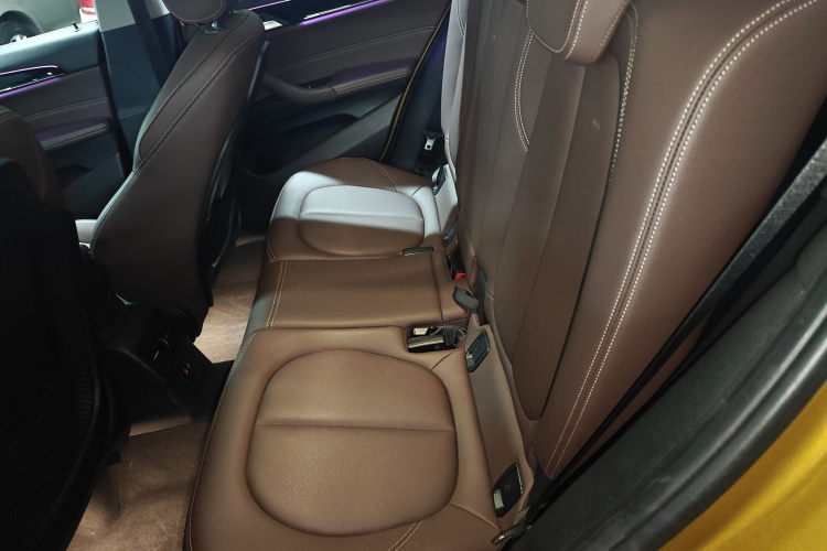 宝马X2 2020款 sDrive20i M越野套装中控内饰21