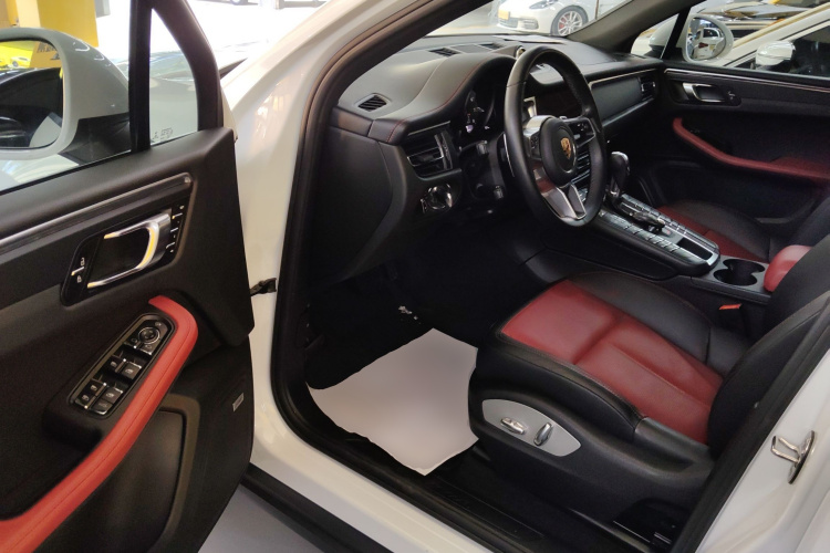 保时捷 2020款 Macan 2.0T中控内饰20