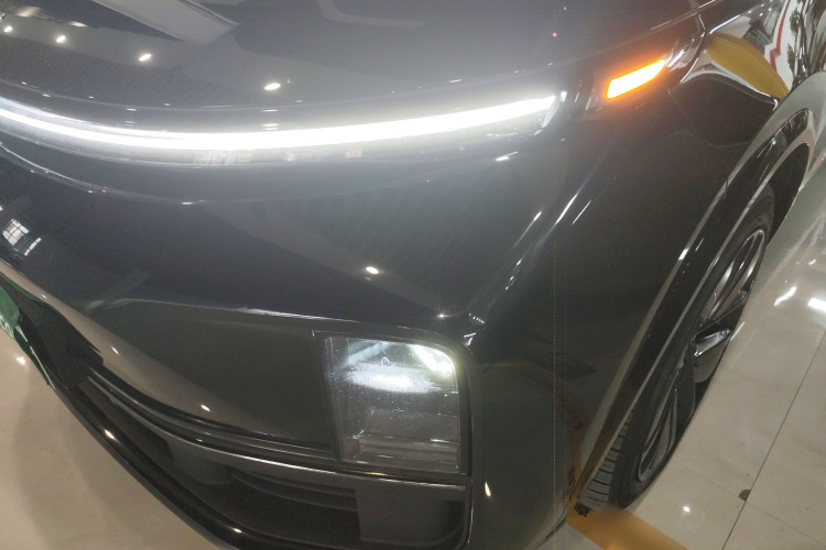 理想汽车 理想L9 2024款 Ultra局部细节36