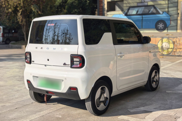 吉利银河 2023款 熊猫mini 200km 耐力熊车身外观6008