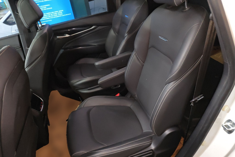 上汽大通MAXUS 大通G50 2019款 1.5T 首发款自动豪华版 6座中控内饰21