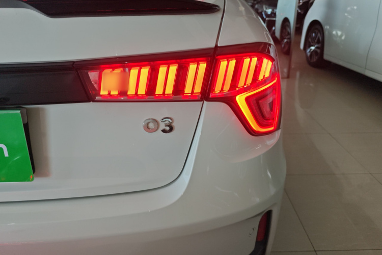 领克03 2021款 1.5TD DCT劲Plus车身外观9