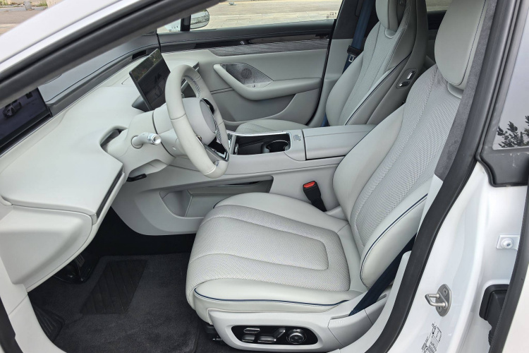 鸿蒙智行 智界S7 2025款 855km Max局部细节19