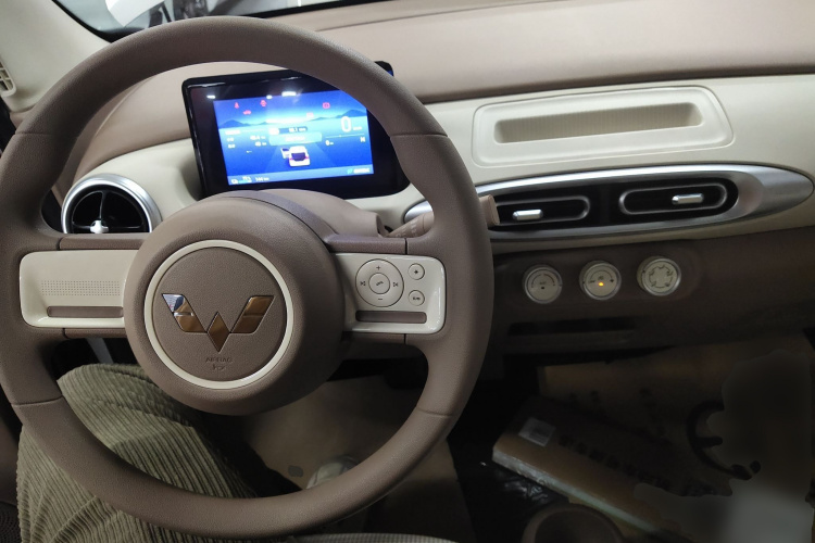 五菱汽车 宏光MINIEV 2025款 四门版 进阶款中控内饰12