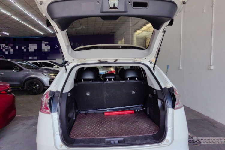 纳智捷 优6 SUV 2015款 1.8T 智尊型局部细节23