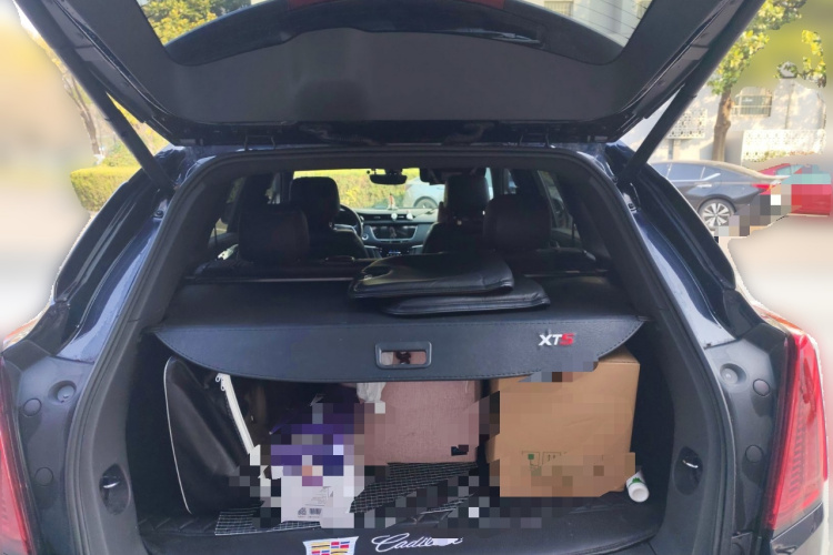 凯迪拉克XT5 2020款 改款 28T 豪华型中控内饰23