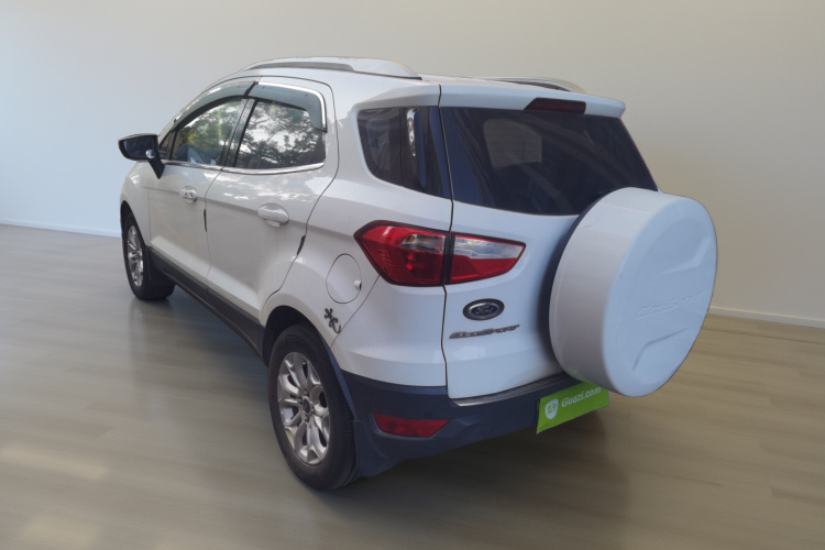 福特 翼搏 2013款 1.5L 自动尊贵型车身外观5