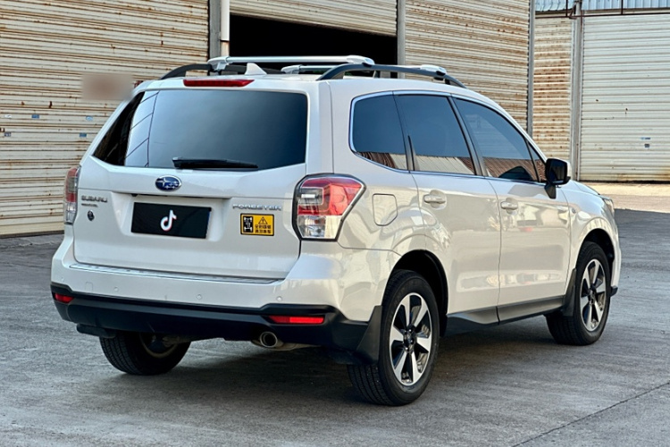 斯巴鲁 森林人 2016款 2.0i 豪华导航版车身外观6004