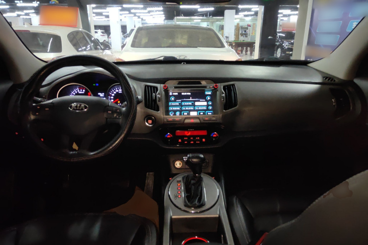 起亚 智跑 2015款 2.0L 自动两驱版DLX中控内饰7002