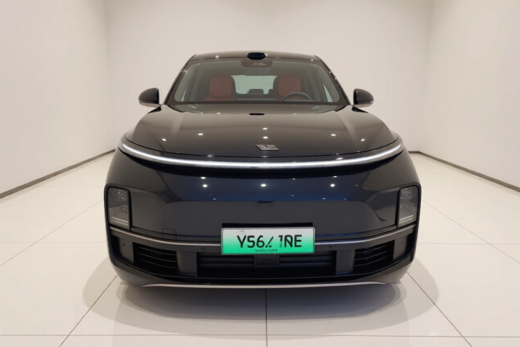 理想汽车 理想L9 2025款 Ultra 智能焕新版车身外观2