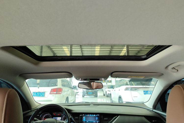 别克 君威 2017款 20T 精英型局部细节22