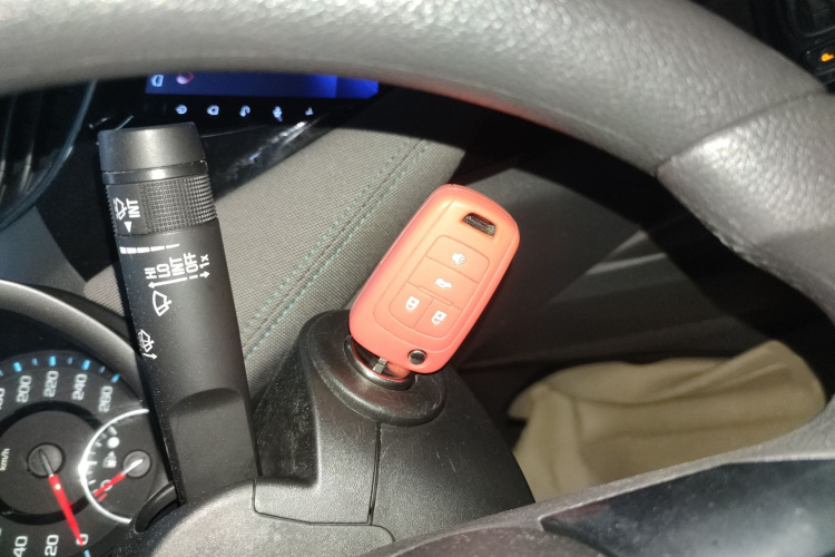 雪佛兰 迈锐宝 2016款 1.6T 自动舒适版中控内饰7001