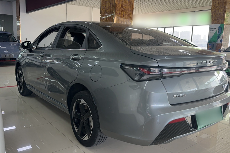 北京汽车 北京EU5 PLUS 2023款 R500 优享版车身外观6005