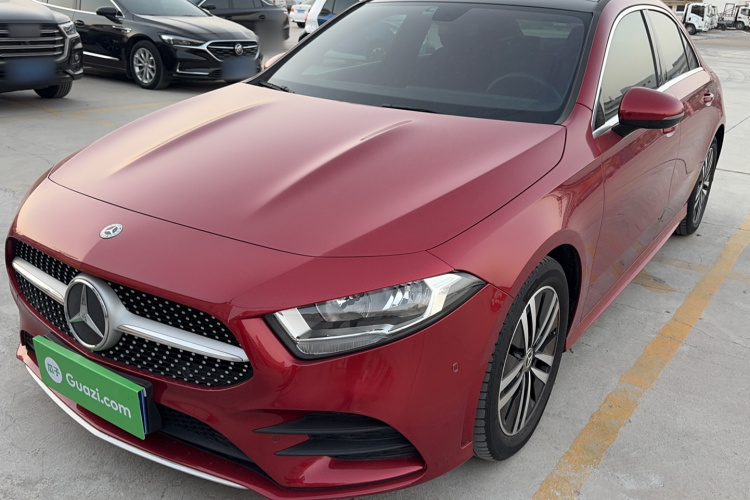 奔驰A级 2019款 A 180 L 运动轿车车身外观6003