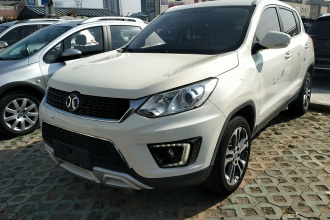 北京汽车 绅宝X35 2016款 1.5L 自动豪华版