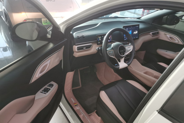 比亚迪 海鸥 2025款 智驾版 305km 活力版中控内饰20