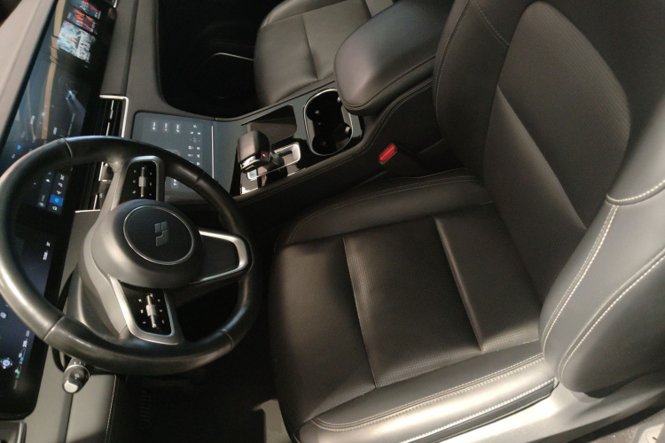 理想汽车 理想ONE 2021款 增程6座版局部细节19