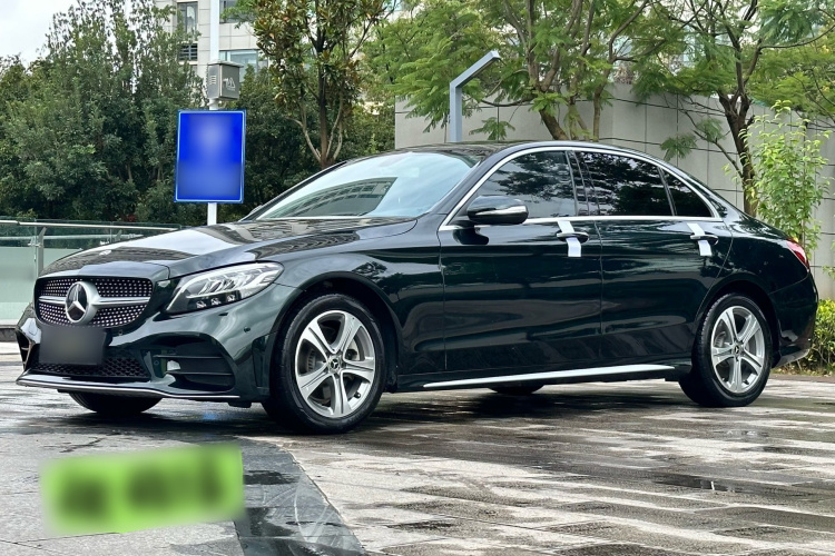 奔驰C级 2019款 C 260 L 运动版车身外观6002