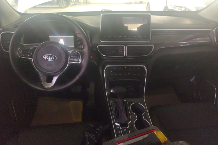 起亚KX5 2019款 2.0L 自动两驱舒适版中控内饰12