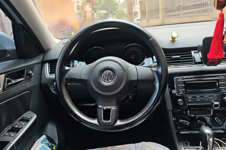 大众 宝来 2014款 1.6L 自动舒适型中控内饰13