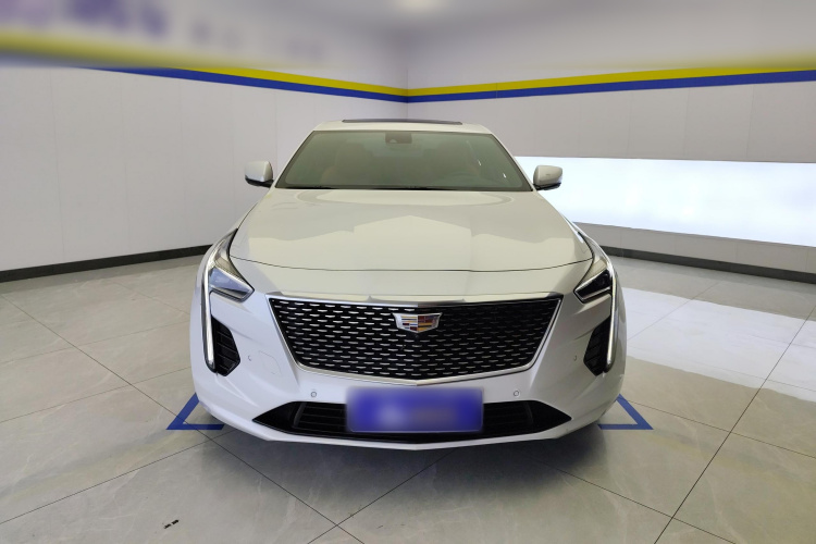 凯迪拉克CT6 2022款 28T 豪华型车身外观2