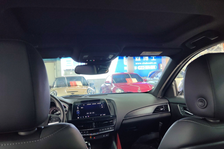 凯迪拉克CT5 2022款 28T 豪华型（标准版）中控内饰22