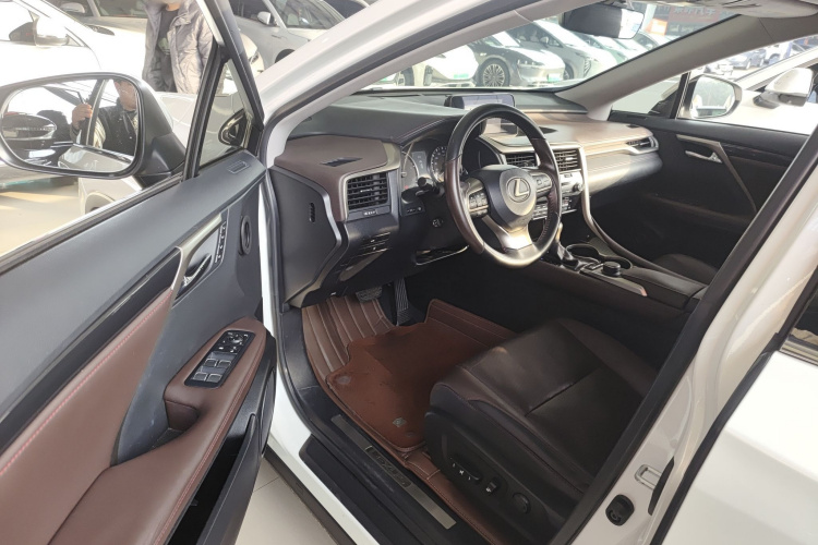 雷克萨斯RX 2016款 300 四驱典雅版 国V中控内饰20