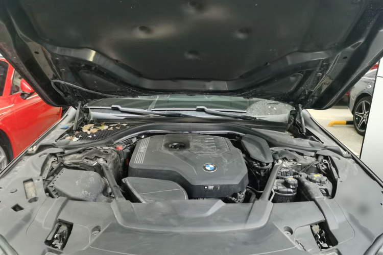 宝马7系 2019款 改款 730Li M运动套装机舱底盘24