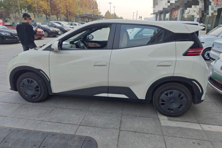 比亚迪 海鸥 2025款 智驾版 305km 活力版车身外观4