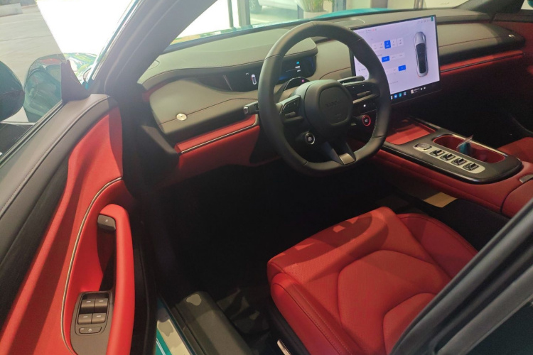 小米汽车 小米SU7 2024款 后驱超长续航高阶智驾Pro版中控内饰7003