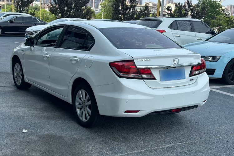 本田 思域 2014款 1.8L 自动舒适版车身外观6003