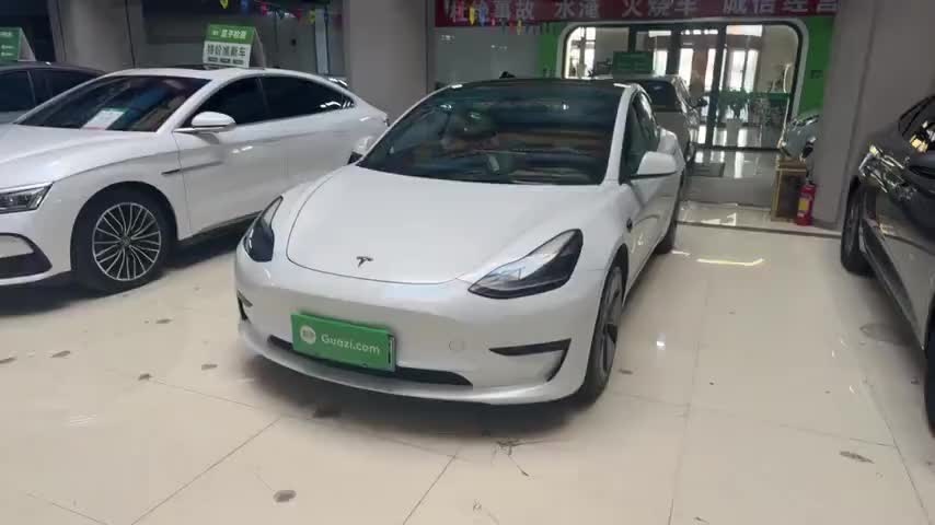 特斯拉 Model 3 2022款 后轮驱动版实拍1
