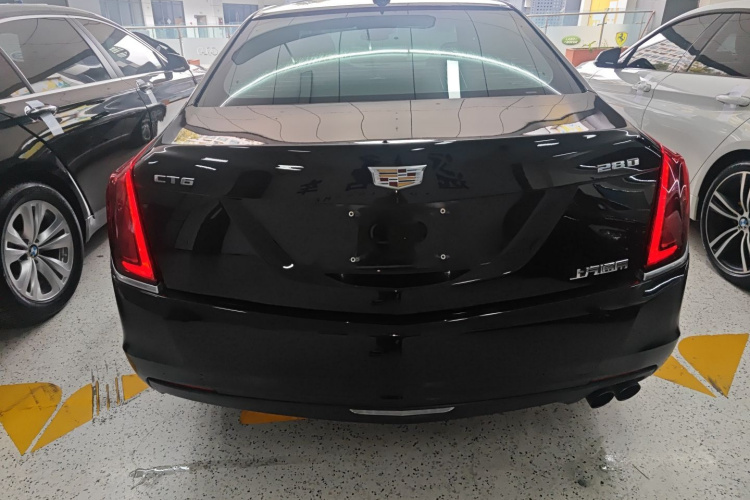 凯迪拉克CT6 2017款 28T 领先型车身外观6