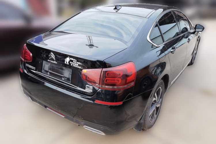 雪铁龙C5 2017款 350THP 自动豪华型车身外观7