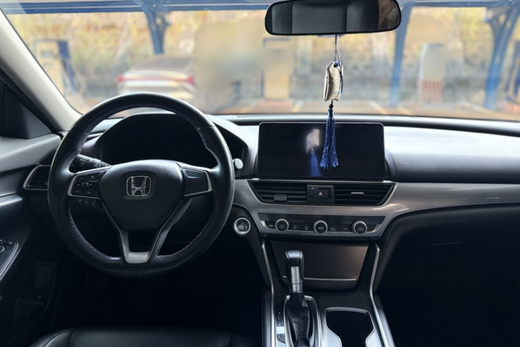 本田 雅阁 2022款 260TURBO 豪华版中控内饰7002