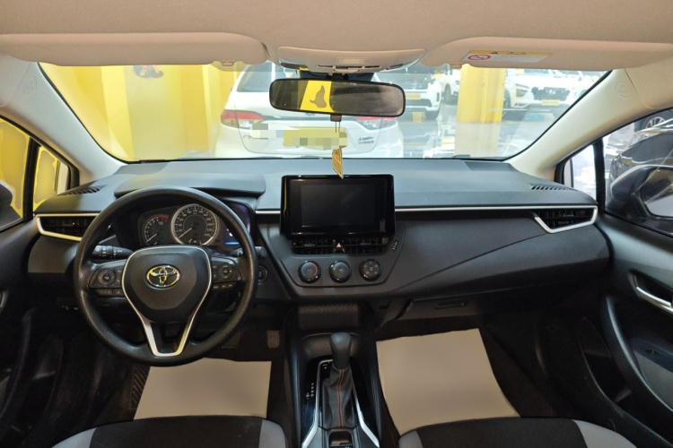 丰田 卡罗拉 2023款 1.2T 先锋版中控内饰7002