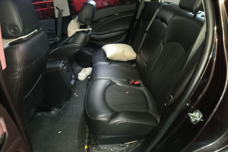 别克 昂科威 2021款 532T 两驱领先型中控内饰21