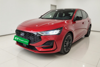 福特 福克斯 2022款 两厢 EcoBoost 180 自动ST Line