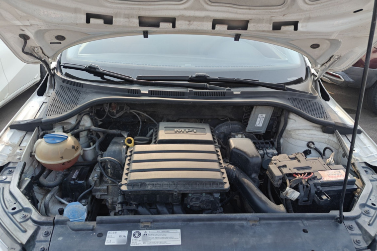 斯柯达 昕锐 2018款 1.4L 手动标准版机舱底盘24