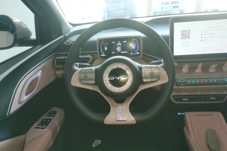 比亚迪 海鸥 2025款 305km 活力版中控内饰13