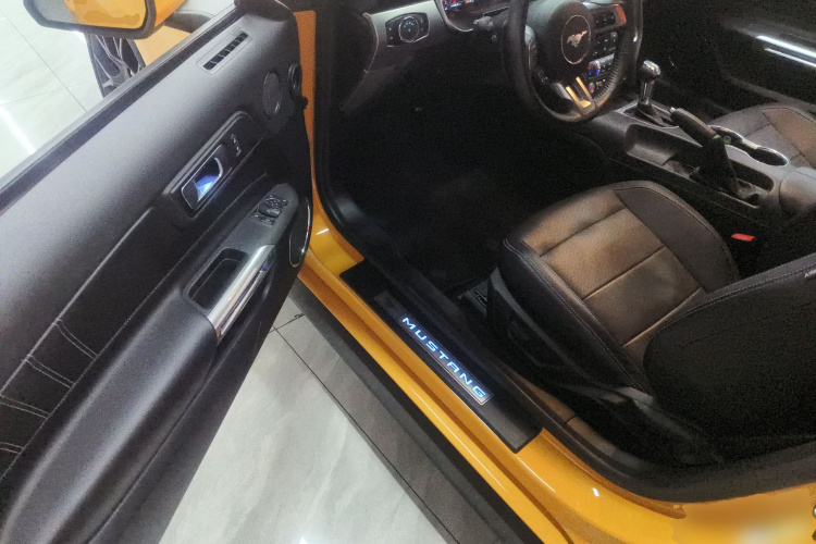 福特 Mustang 2021款 2.3T EcoBoost中控内饰20