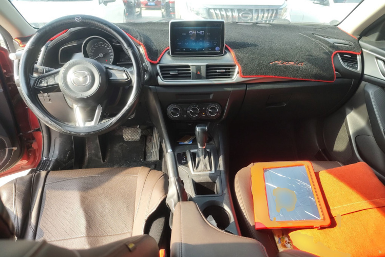 马自达3 昂克赛拉 2017款 三厢 1.5L 自动舒适型 国V中控内饰12