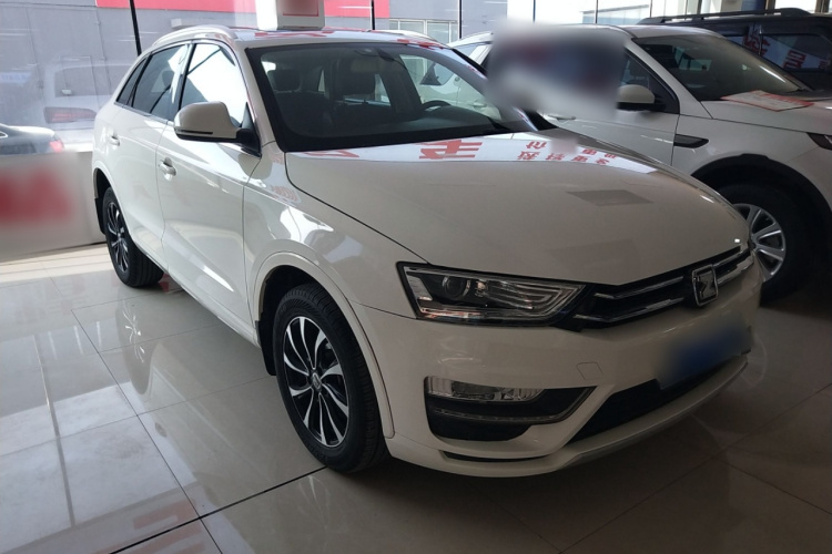 众泰SR7 2016款 1.5T CVT魔方之心版 国IV车身外观3