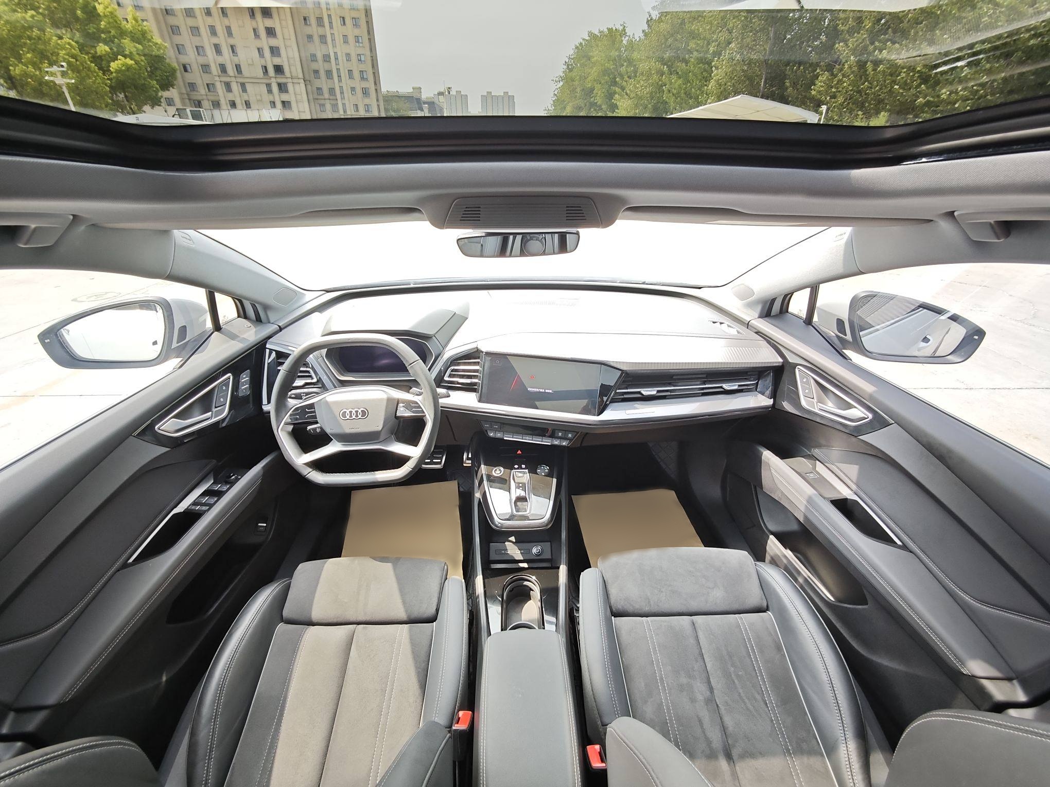 奥迪Q4 e-tron 2023款 40 e-tron 创境版