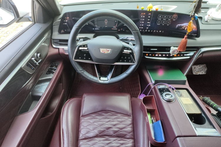 凯迪拉克CT6 2023款 28T 尊贵型中控内饰13