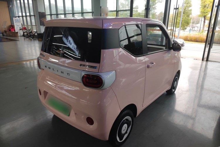 五菱汽车 宏光MINIEV 2024款 第三代 215km 进阶版车身外观7