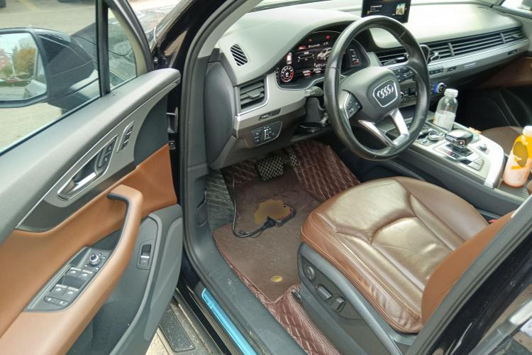 奥迪Q7 2016款 45 TFSI 技术型中控内饰7003