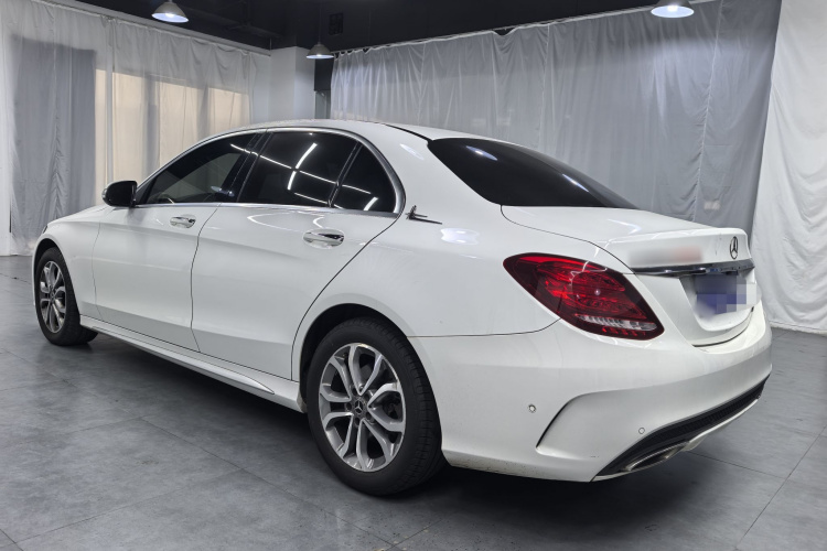 奔驰C级 2017款 改款 C 180 L 时尚型运动版车身外观6006